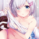 コミックキューンで大人気連載中のバレバレ男装女子とのちょっぴりエッチなスクールライフコメディ 「おとめバレ 」第1巻が2018年11月26日に発売決定！ とらのあなでは「ろうか」先生の描きおろしイラストを使用した「A3タペストリー付きとらのあな限定版」を 発売いたします！